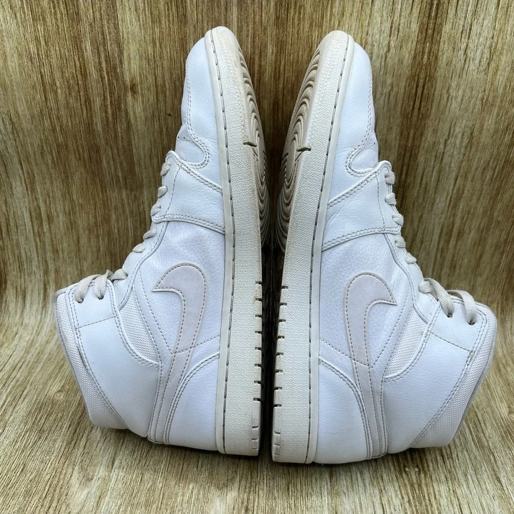 Nike Air Jordan 1 Mid Men's‎ Size 10.5 White Cool Grey Shoes Sneakers 554724-102